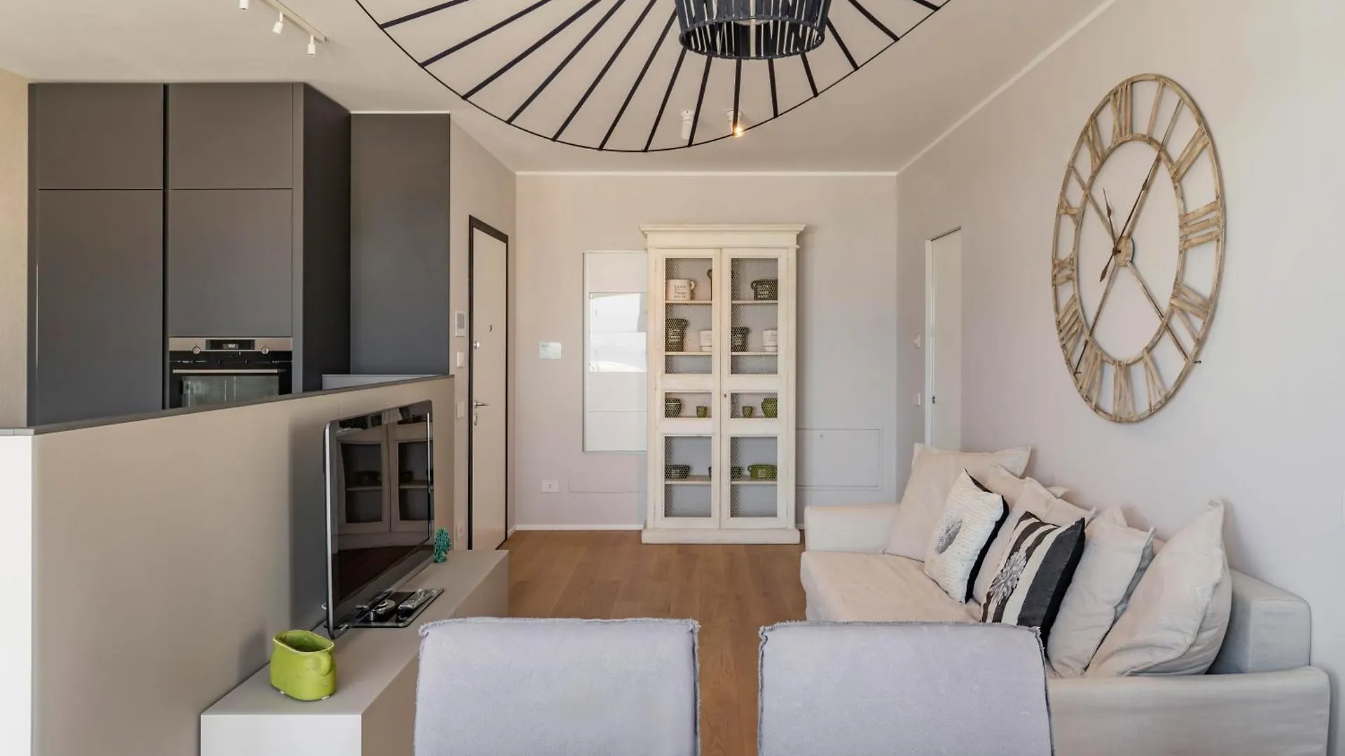 Palazzo Verdi Luxury Accomodation Bari Italien